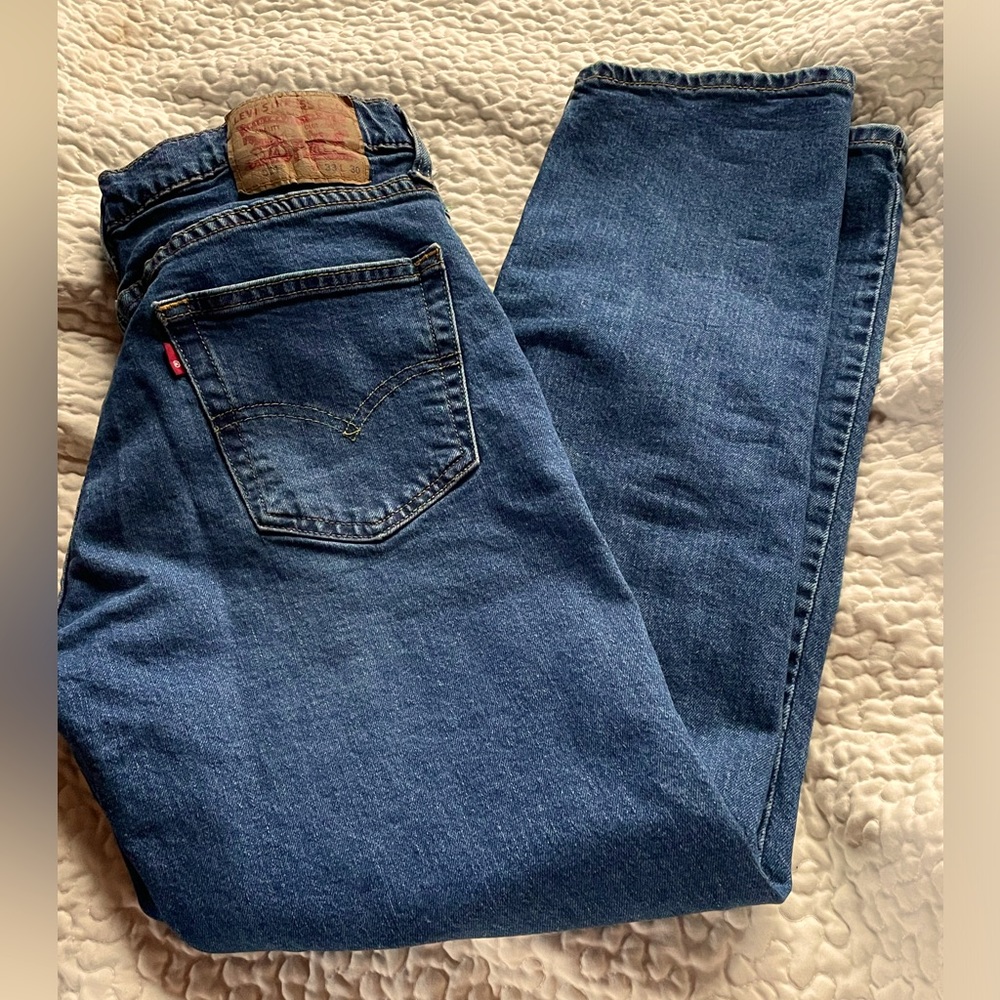 Levis Men’s 👖 jeans size 33 x 30. -preowned!Nice!!